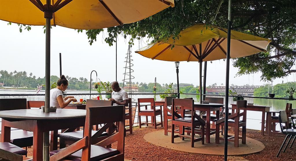 Thumbelina Apartments & Hotel Aluthgama Luaran gambar