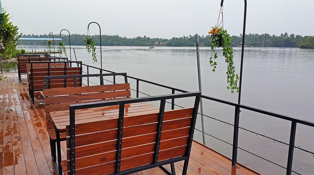 Thumbelina Apartments & Hotel Aluthgama Luaran gambar