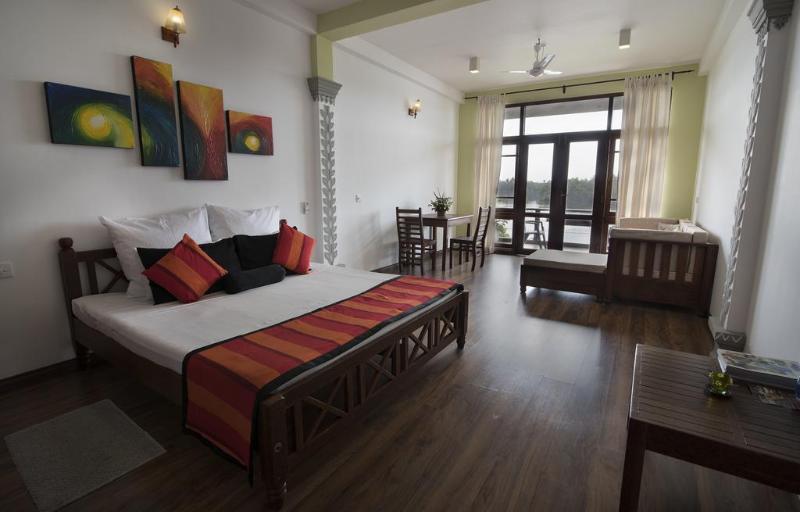Thumbelina Apartments & Hotel Aluthgama Luaran gambar